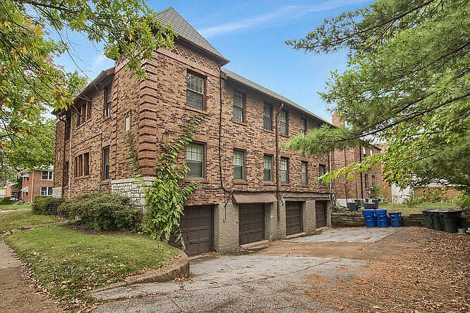 (242) 7156-58 Tulane Ave — Photo 9