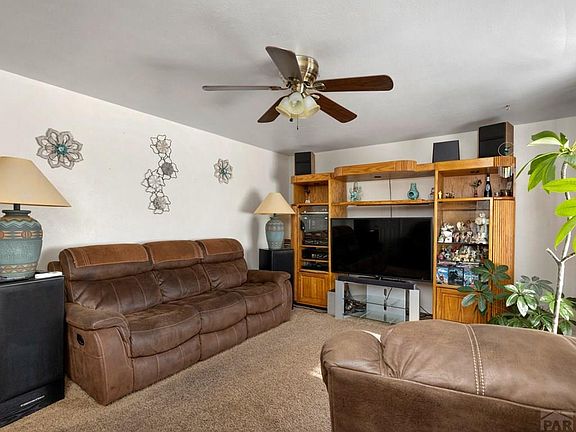 2nd image of 1551 Fremont Ave