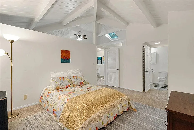 1 bed, 1.0 bath, 576 sqft, $2,000 — Photo 3