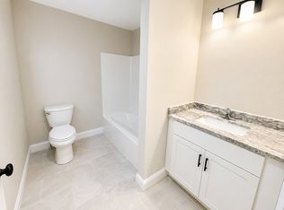 302 Prospect Hill St #2, Taunton, MA 02780