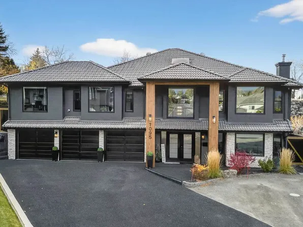 1095 Laurel Pl, Kamloops, BC V1S 1R1