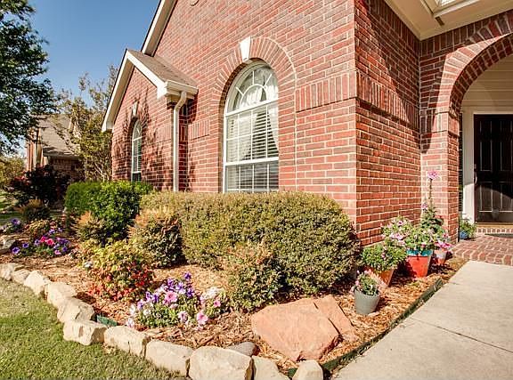 2nd image of 6739 Fairlawn Dr