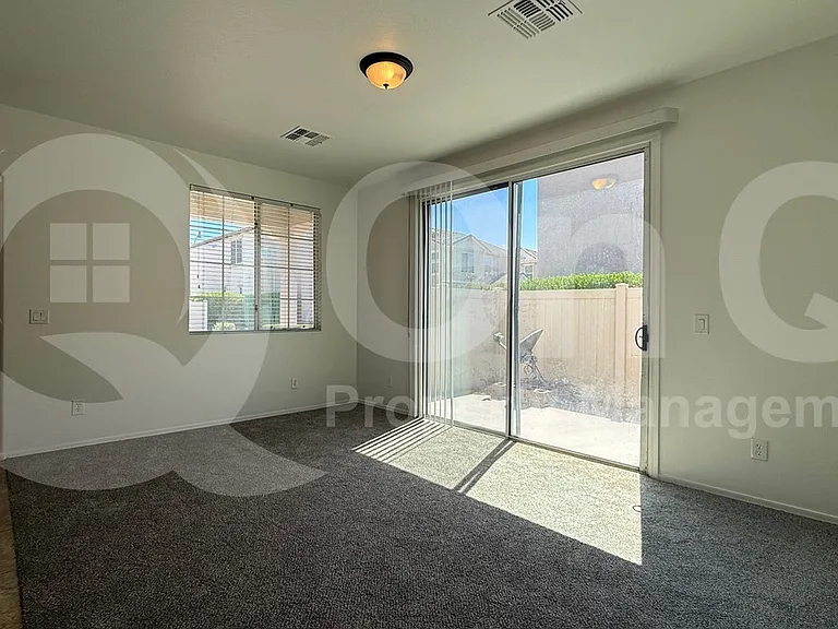 3927 E Edna Dr — Photo 6