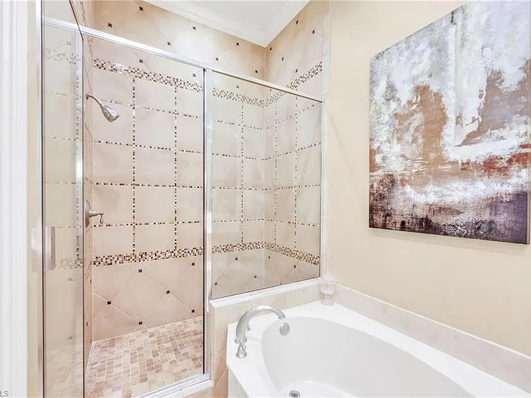 3031 Marengo Ct #203 — Photo 28
