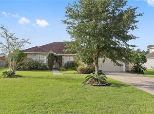 216 N Silvermaple Dr, Slidell, LA 70458