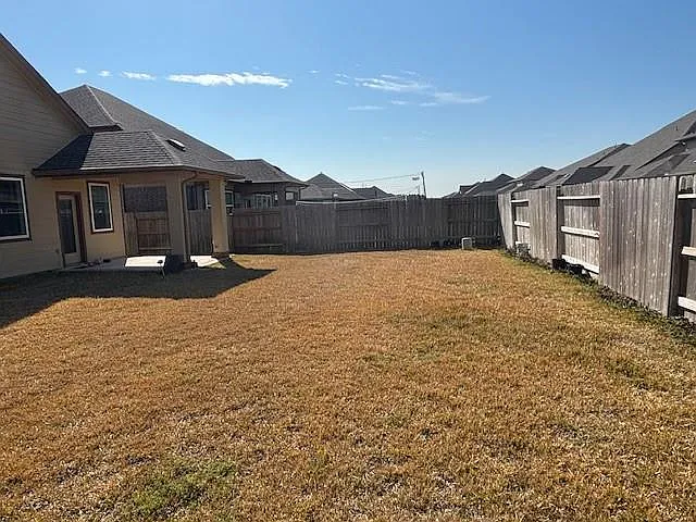 10818 Bodie Hills Dr — Photo 18