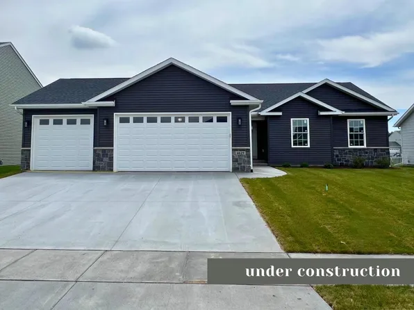 4629 W 12th St, Davenport, IA 52804