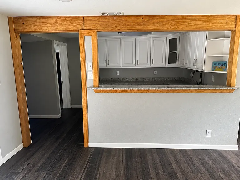 3006 Saxet St — Photo 7