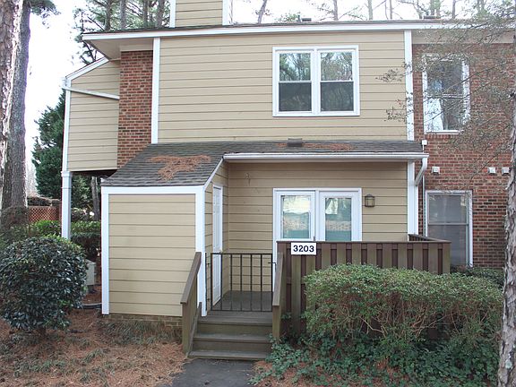 3rd image of 3203 Mill Run #168