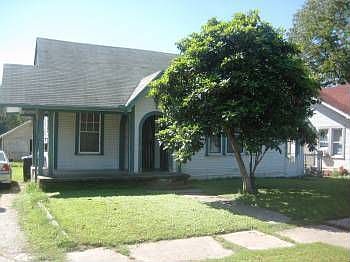 2nd image of 1446 W Craig Pl