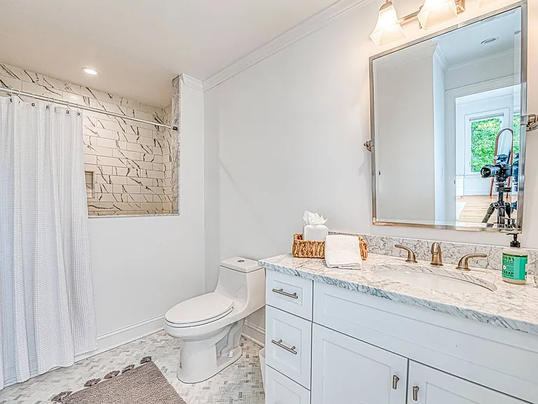 10 Pennant Ln — Photo 11