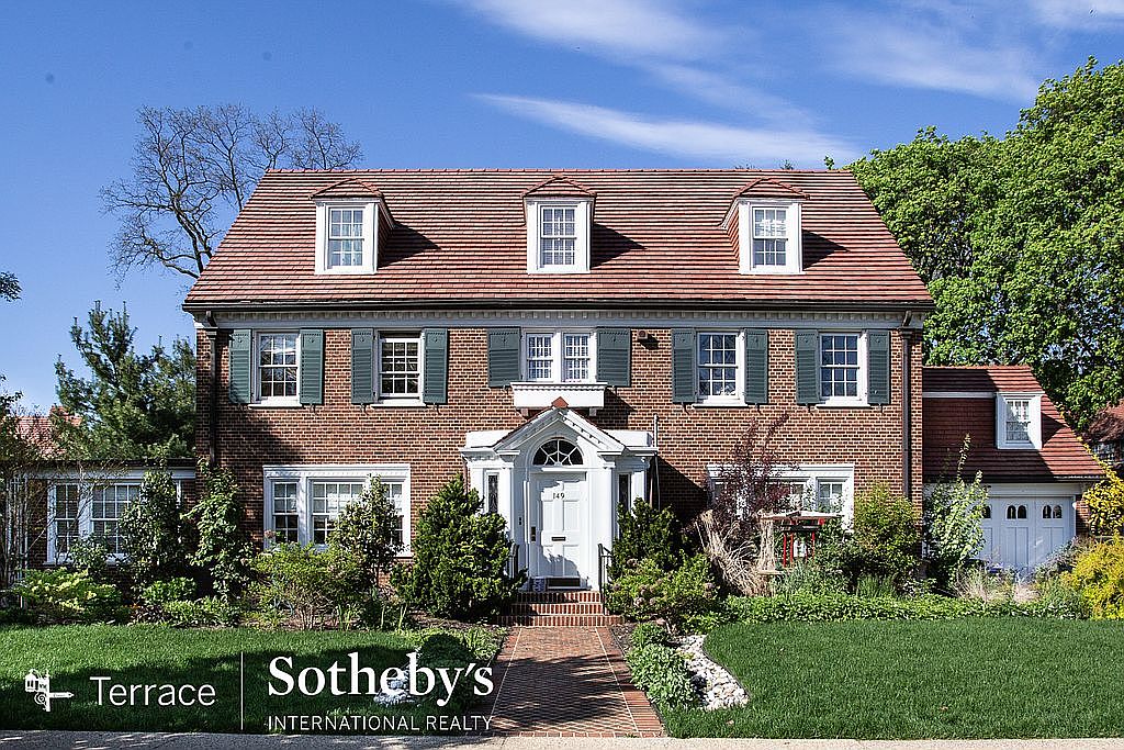149 Slocum Cres, Forest Hills Gardens, NY 11375 Zillow