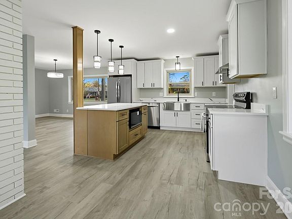 4th image of 415 Kimmswick Rd