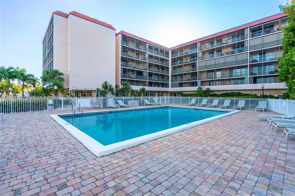740 S Federal Hwy APT 209, photo 9