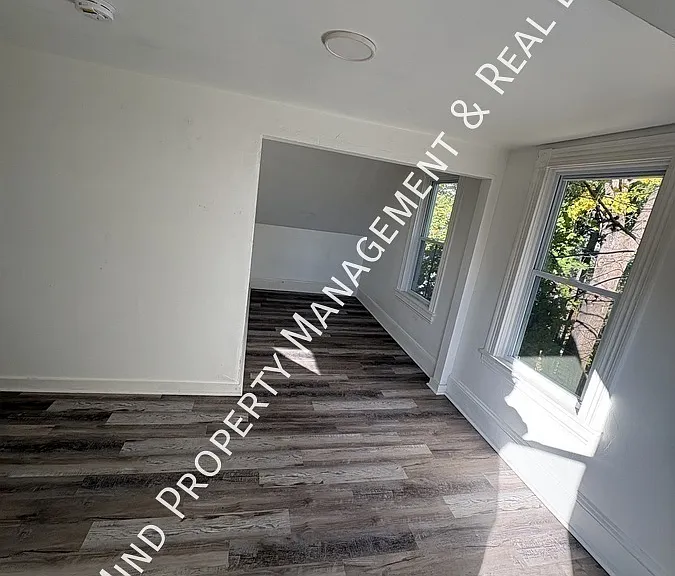 27 Montcalm St #3 — Photo 5