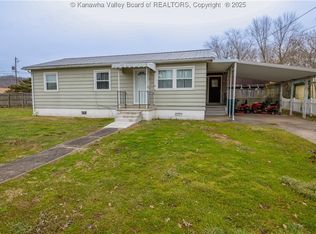 118 Poca Cir, Poca, WV 25159