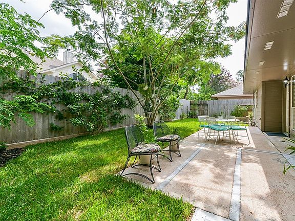 3rd image of 9106 Eaglecove Dr