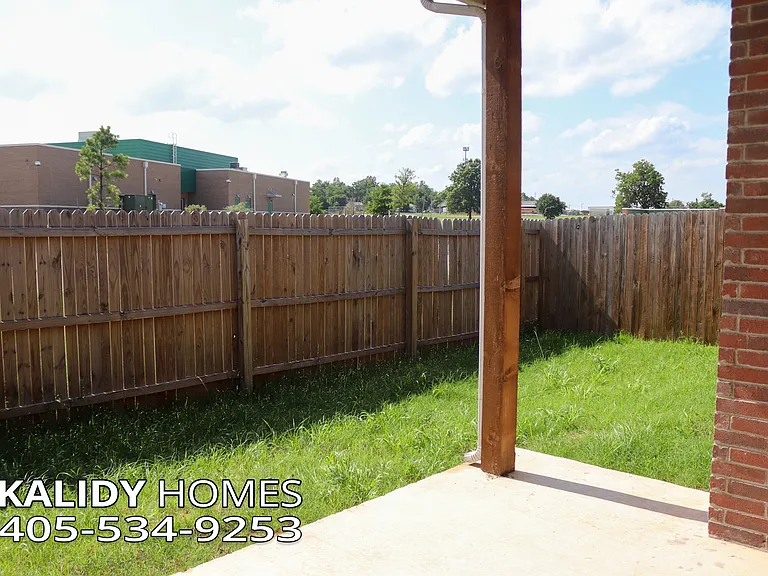 521 Remington Ave — Photo 21