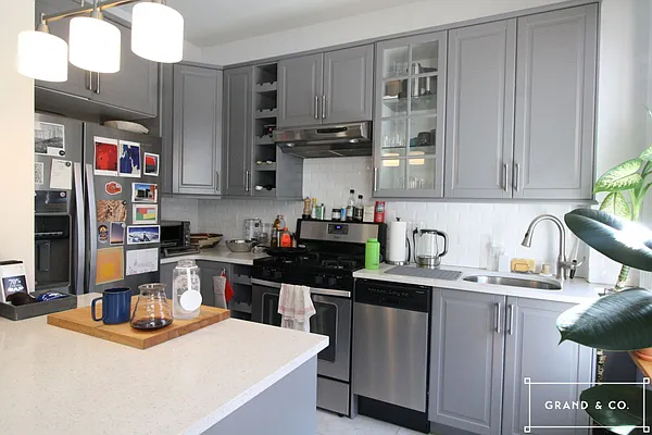 Rented by Grand & Co. | media 3