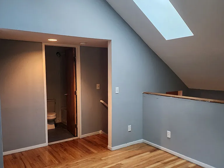61 S Clover St — Photo 7