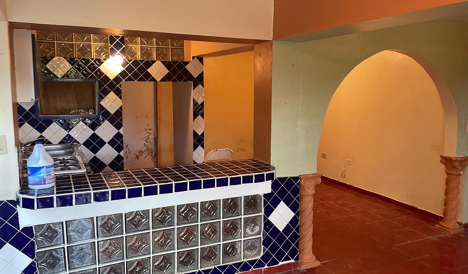 2 bed, 1500 sqft, $800 — Photo 1
