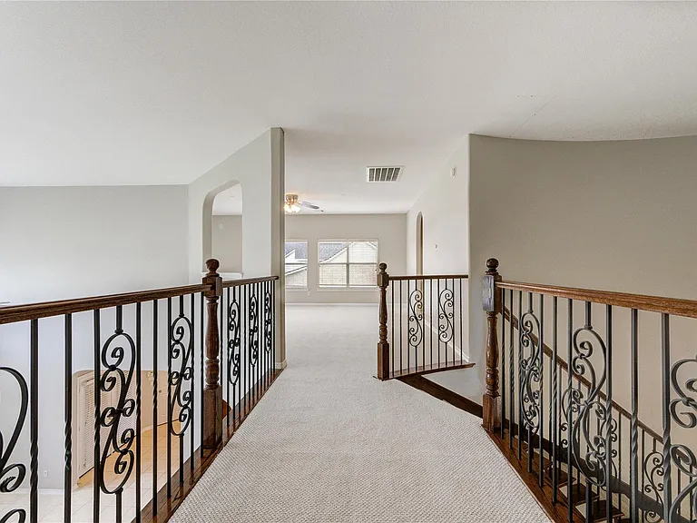3819 Rivermoss Ln — Photo 6