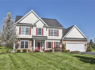 17 Black Cedar Dr, Rochester, NY 14624