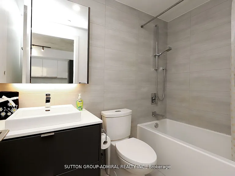 7 Smith Cres #323 — Photo 13