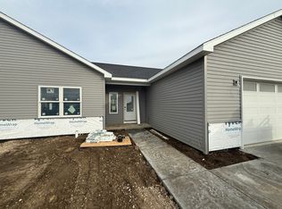1729 S Stone Creek Blvd, Urbana, IL 61802