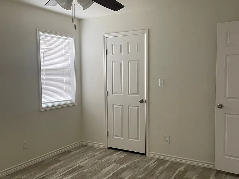 2556 Fox Pl — Photo 7