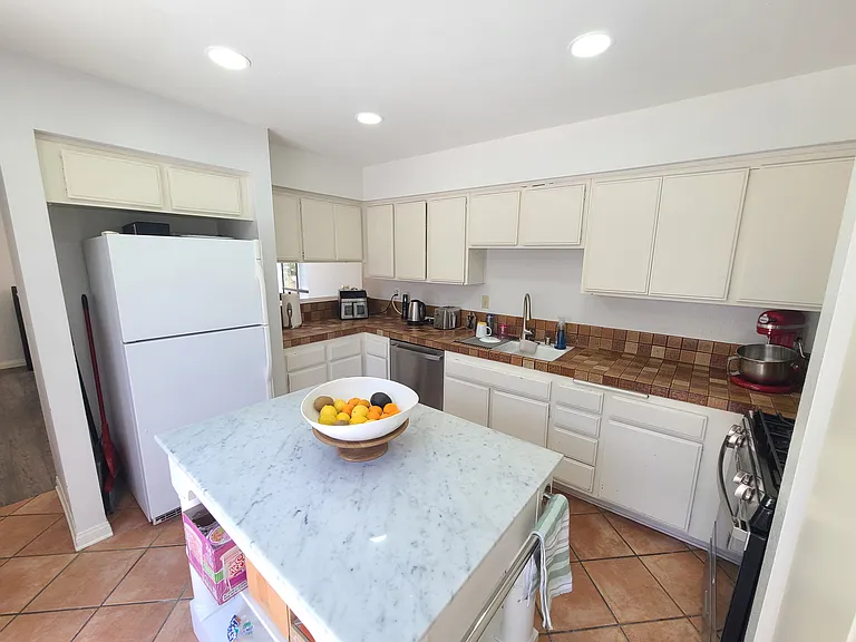 833 Shadow Lake Dr — Photo 8