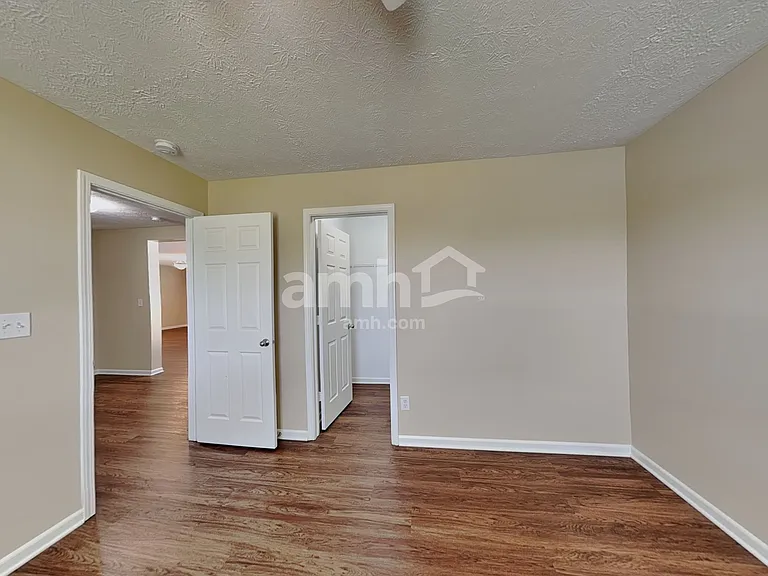 8193 Tasman Dr — Photo 21