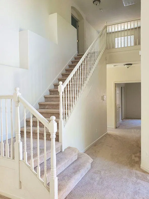 4 bed, 2439 sqft, $2,495 — Photo 3