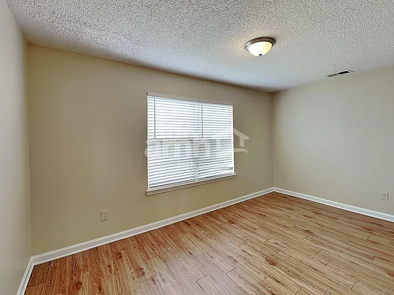 228 Kings Cv — Photo 12
