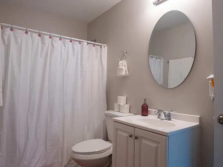 4612 Merrimac Ave — Photo 6
