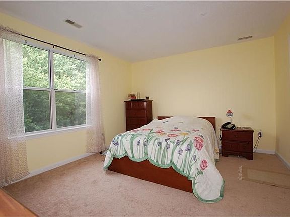 5th image of 15315 Diamond Cove Ter APT 13