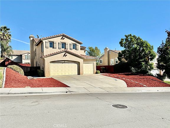 2nd image of 36676 Lynwood Ave