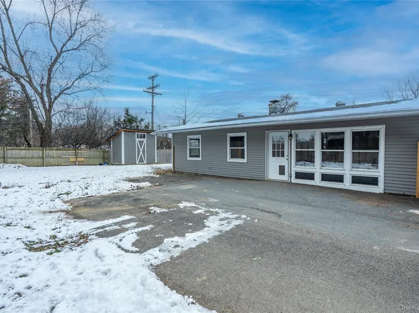 1 Briarwood Crescent, Newburgh, NY 12550