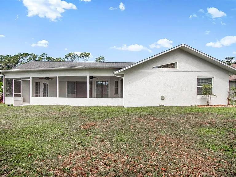 231 Wellington Dr — Photo 47