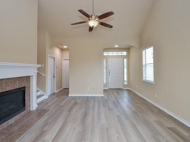 4127 Chablis Ridge Ct — Photo 8