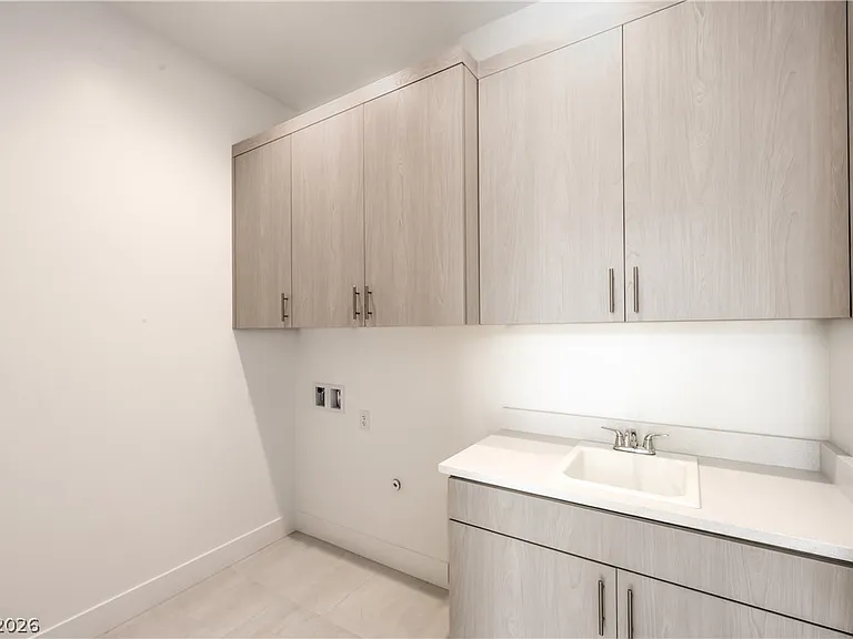 10864 Agate Cliffs Ave — Photo 29