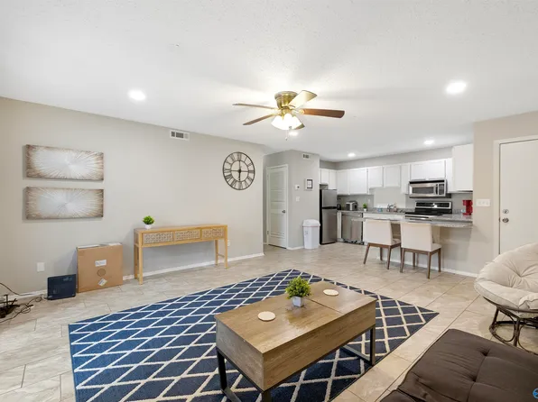 6616 Willow Pointe Dr NW #A, Huntsville, AL 35806