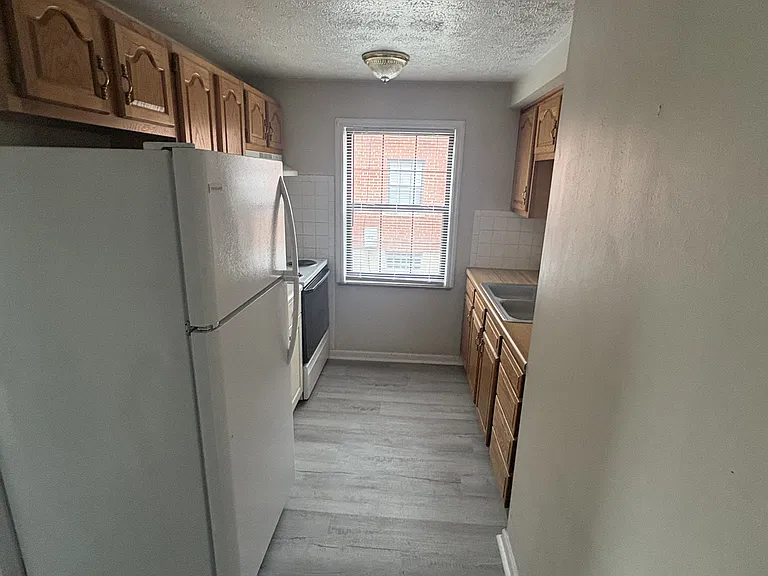 514 Corona Ave #A — Photo 9