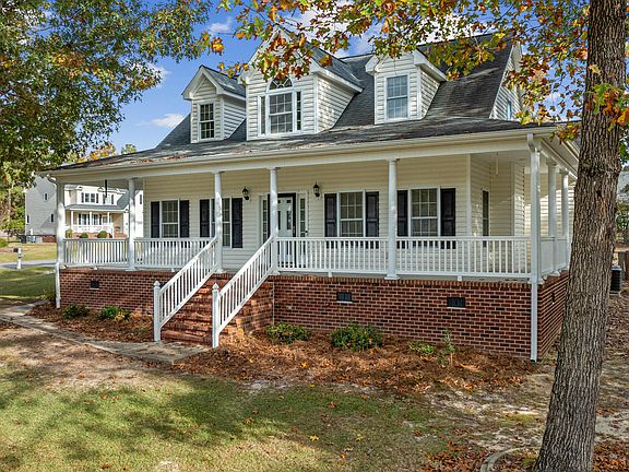 4th image of 300 Albert Drive