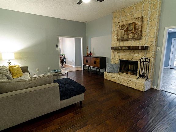 4th image of 4517 Cleveland Dr
