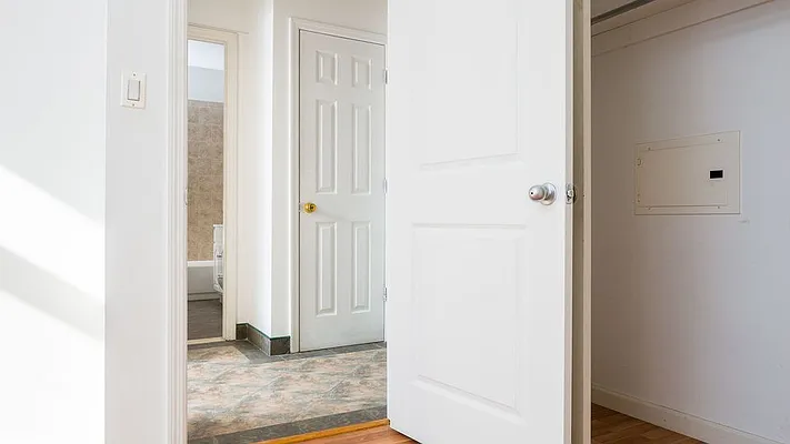 Rented by Nooklyn NYC LLC | media 24