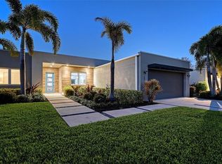 2215 Datura St, Sarasota, FL 34239