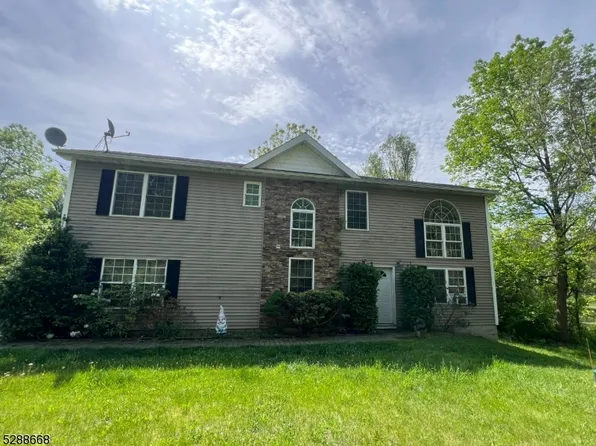 2 Basswood Dr, Vernon Twp., NJ 07461