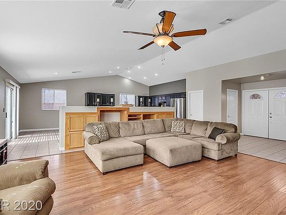5th image of 169 Emerald Mountain Ave