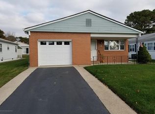 14 Calalou Ct, Toms River, NJ 08757